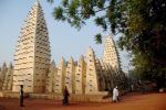 Burkina Faso Mosque in Bobo Dioulasso.jpg